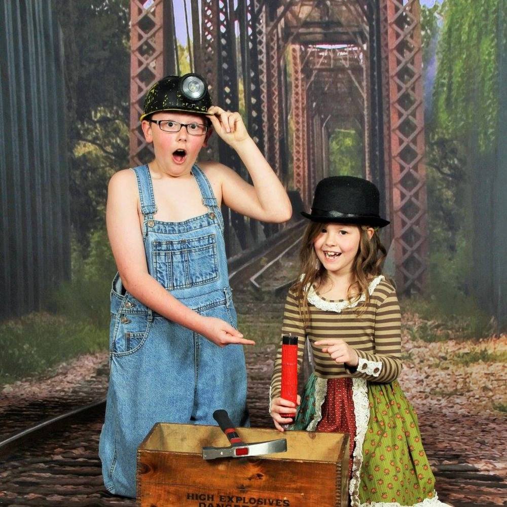 Meet your Posher, Elizabeth